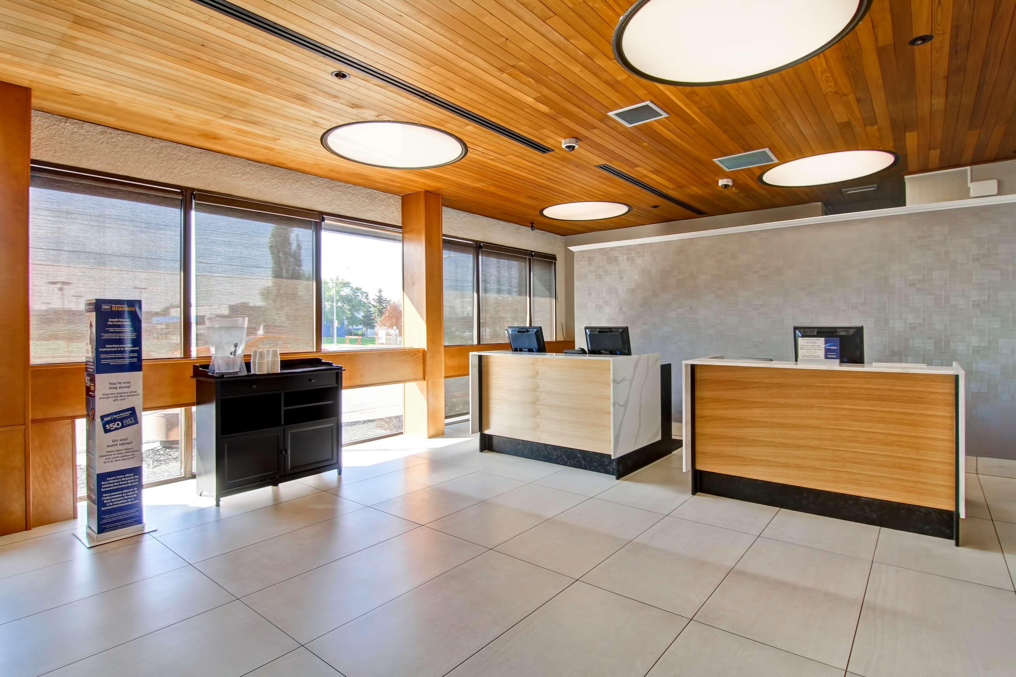Best Western Cedar Park Inn Edmonton Exteriér fotografie