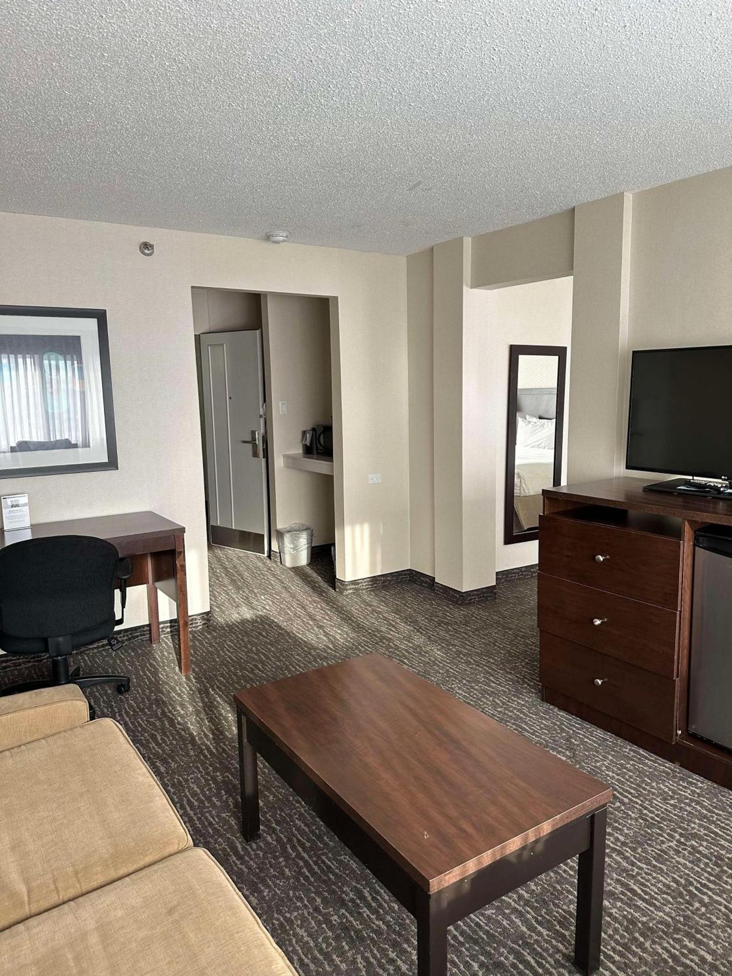 Best Western Cedar Park Inn Edmonton Exteriér fotografie