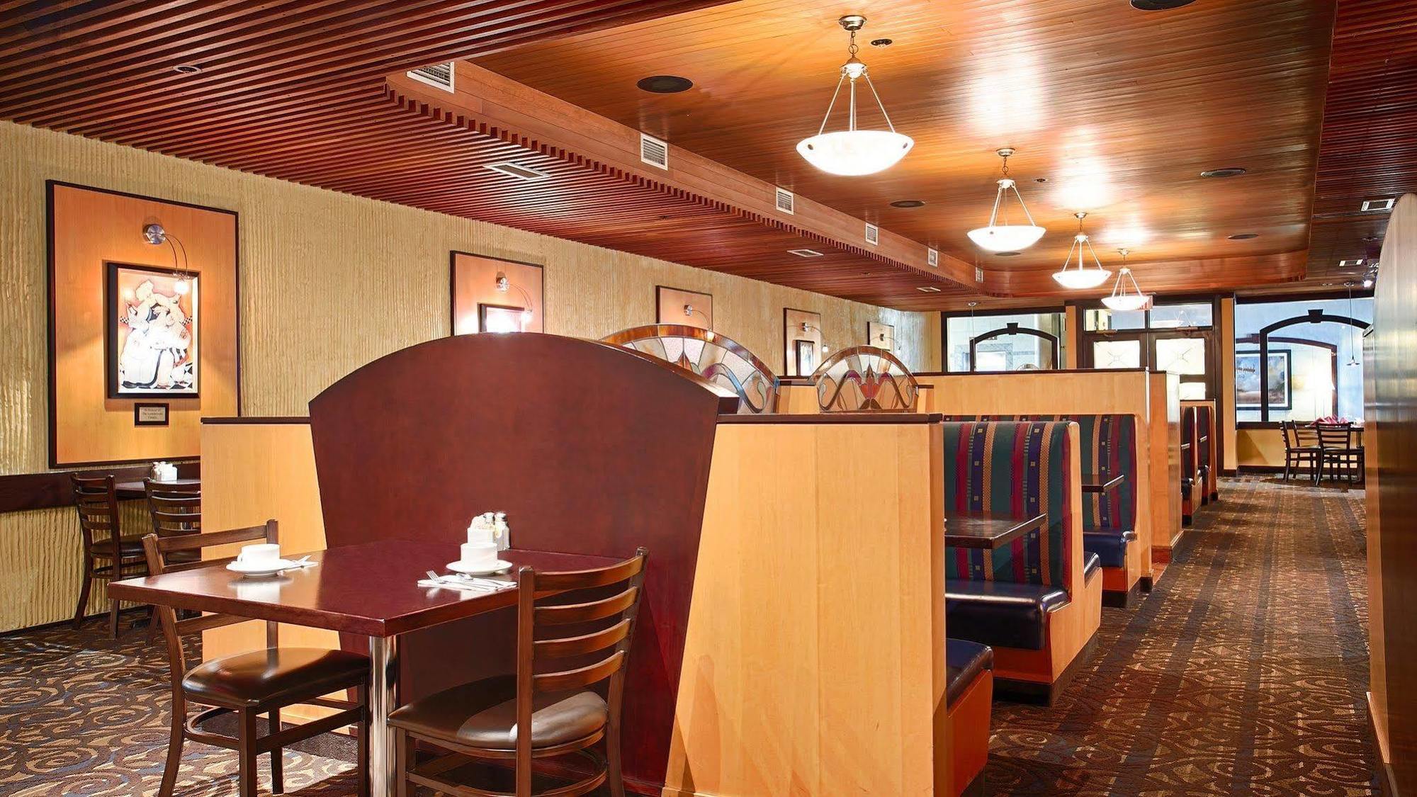 Best Western Cedar Park Inn Edmonton Exteriér fotografie